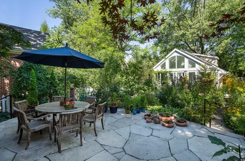 1409 Asbury Ave, Winnetka, IL 60093