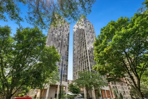 345 W Fullerton Pkwy #1407, Chicago, IL 60614