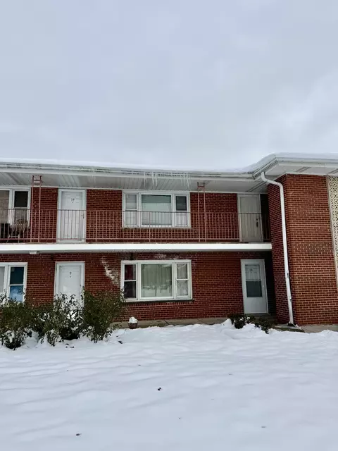 1115 E Algonquin Rd #20, Arlington Heights, IL 60005
