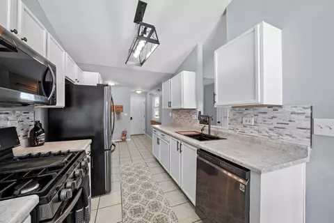 Kitchen - 338 Timber Dr, Harvard, IL 60033 photo 1 of 3