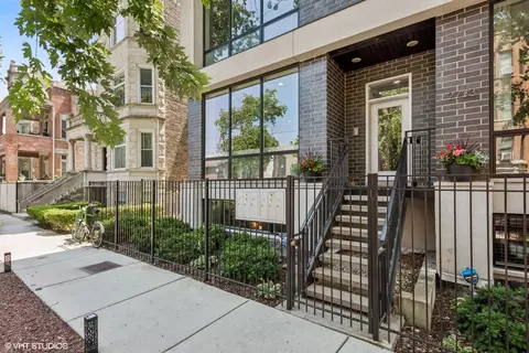 2733 W Hirsch St #1E, Chicago, IL 60622