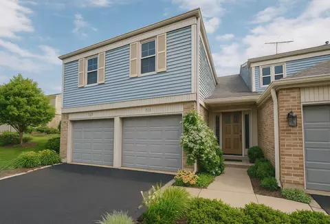205 Auburn Ct #205, Saint Charles, IL 60174