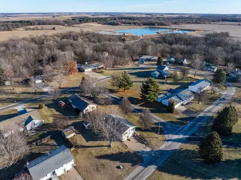 View/Area - 903 17th St, Viola, IL 61486 photo 6 of 8