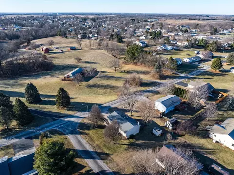 View/Area - 903 17th St, Viola, IL 61486 photo 2 of 8