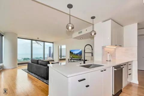Kitchen - 60 E Monroe St #1701, Chicago, IL 60603 photo 5 of 6