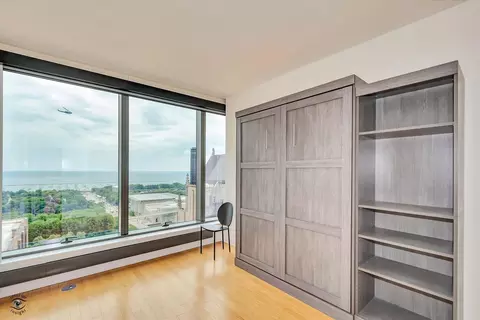 Bedroom - 60 E Monroe St #1701, Chicago, IL 60603 photo 5 of 7
