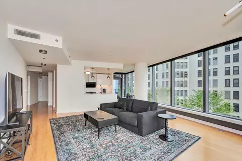 Living - 60 E Monroe St #1701, Chicago, IL 60603 photo 2 of 4