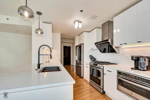 Kitchen - 60 E Monroe St #1701, Chicago, IL 60603 photo 1 of 6