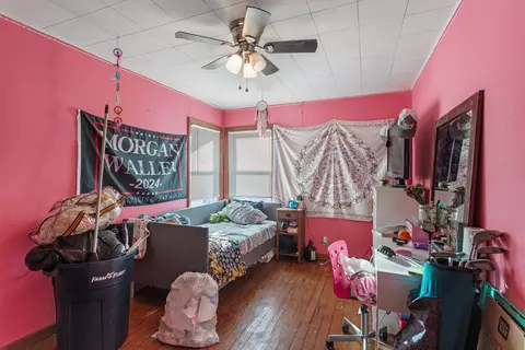 Bedroom - 300 E Warren St, Le Roy, IL 61752 photo 3 of 6