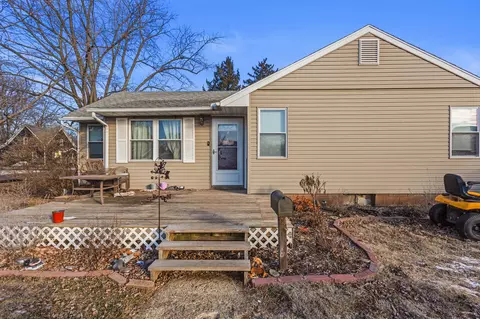 Other - 300 E Warren St, Le Roy, IL 61752 photo 2 of 8