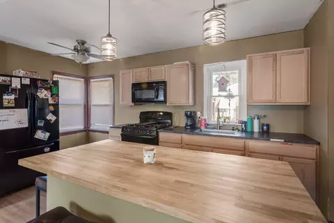 Kitchen - 300 E Warren St, Le Roy, IL 61752 photo 2 of 3