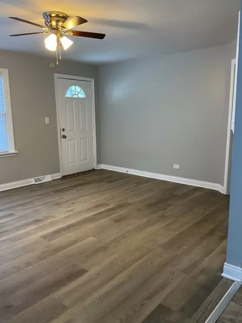 Living - 17031 Trapet Ave, Hazel Crest, IL 60429 photo 1 of 4