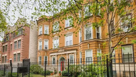4707 N Kenmore Ave #2S, Chicago, IL 60640