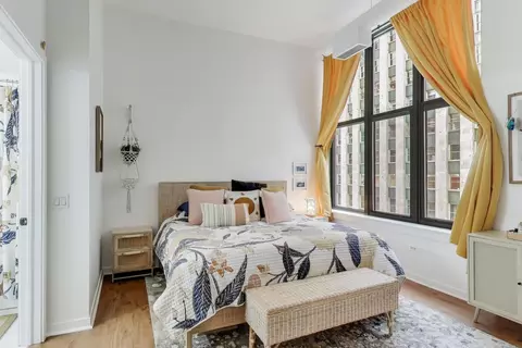 Bedroom - Undisclosed, Chicago, IL 60654 photo 1 of 6