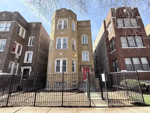 8216 S Maryland Ave, Chicago, IL 60619