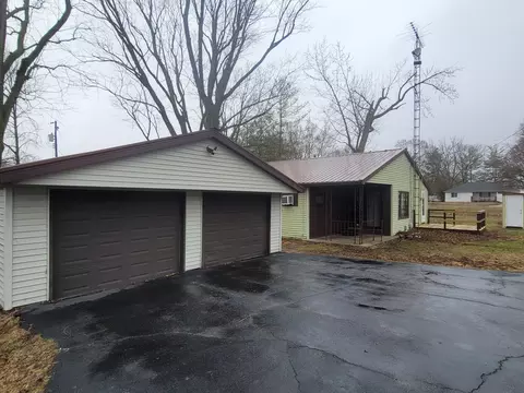 2314 12 E Main St, Urbana, IL 61802