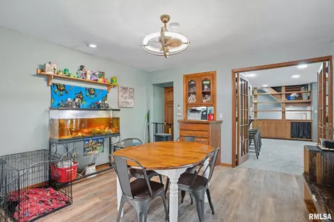 Dining - 8039 Hazel Rd, Morrison, IL 61270 photo 2 of 2