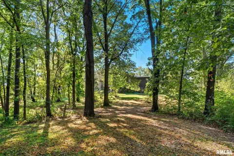 Exterior - 8039 Hazel Rd, Morrison, IL 61270 photo 4 of 6