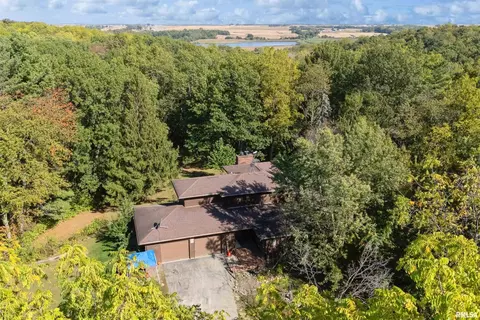 8039 Hazel Rd, Morrison, IL 61270