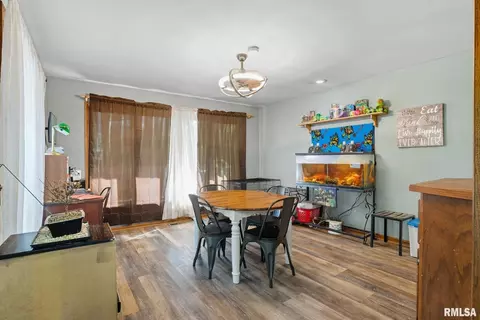 Dining - 8039 Hazel Rd, Morrison, IL 61270 photo 1 of 2