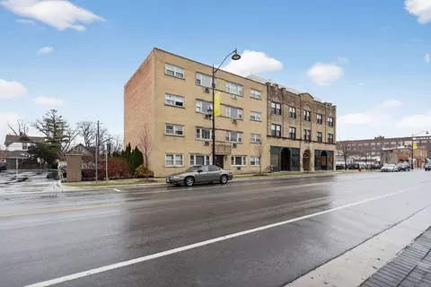 3131 Oak Park Ave #2B, Berwyn, IL 60402