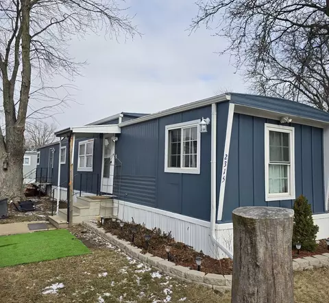 2315 Hickory Ln, Sycamore, IL 60178