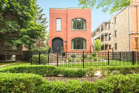 3507 N Bosworth Ave, Chicago, IL 60657