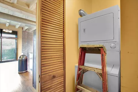 Other - 809 E 40th St #4-4, Chicago, IL 60653 photo 5 of 5