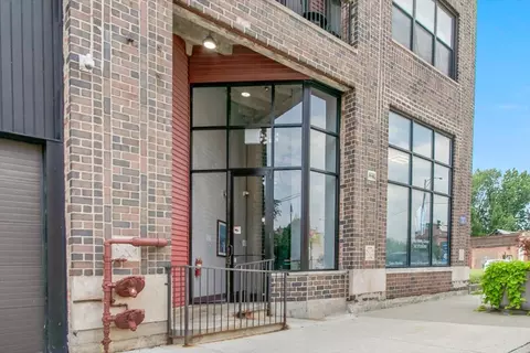 Exterior - 809 E 40th St #4-4, Chicago, IL 60653 photo 1 of 1