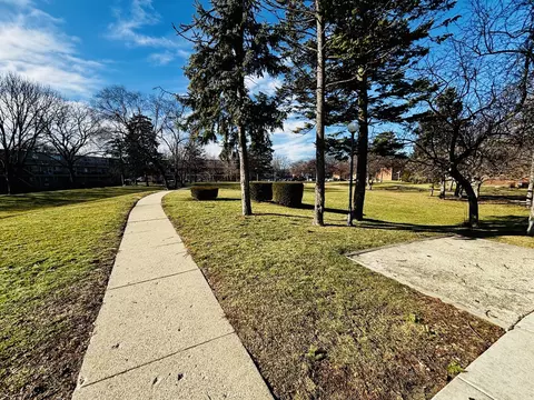 2408 Algonquin Rd #3, Rolling Meadows, IL 60008 photo 4
