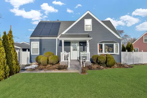 160 Westward Ho Dr, Northlake, IL 60164