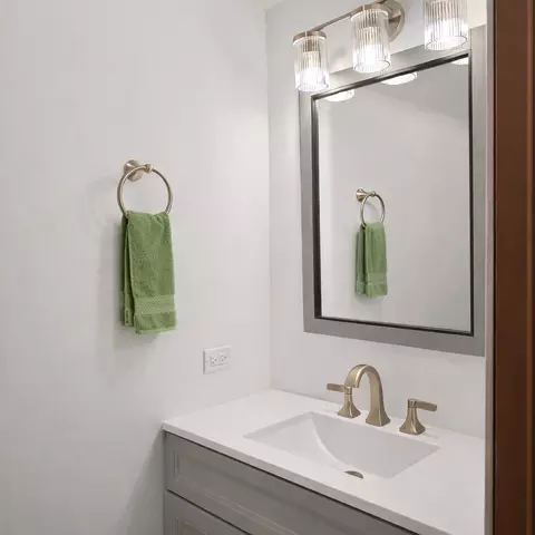 Bath - 628 Mohawk Dr, Round Lake Heights, IL 60073 photo 4 of 4
