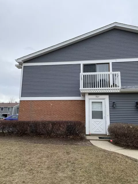 901 Van Buren Ct, Vernon Hills, IL 60061