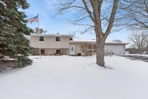 2309 Greenbriar Ln, Lindenhurst, IL 60046