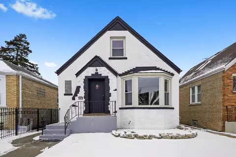 4840 W Waveland Ave, Chicago, IL 60641