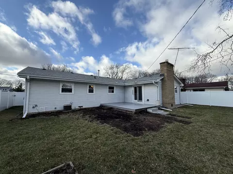 833 Sheldon Ave, Aurora, IL 60506 photo 7