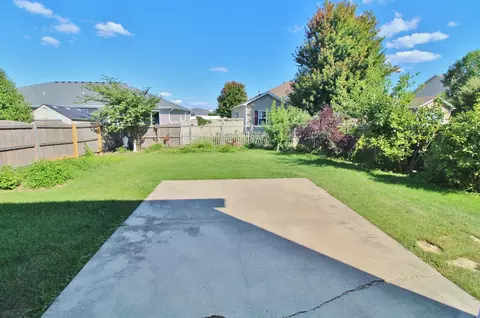 Exterior - 2005 Mountain Rd, Morris, IL 60450 photo 5 of 8
