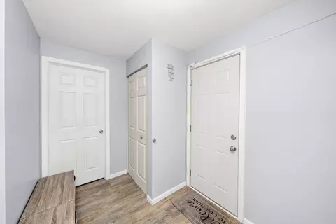 1011 Sandpiper Ct, Bartlett, IL 60103 photo 2