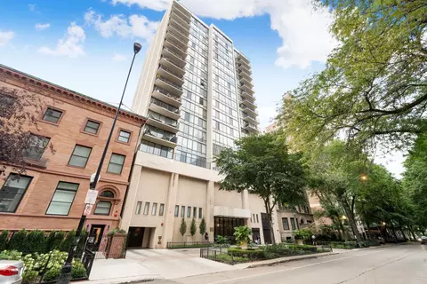 1516 N State Pkwy #5D, Chicago, IL 60610