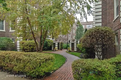 433 N Lombard Ave #3, Oak Park, IL 60302