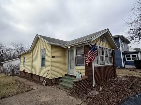 315 N Walnut St, Clinton, IL 61727
