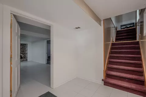 Entry Way - 499 Longcommon Rd, Riverside, IL 60546 photo 1 of 1