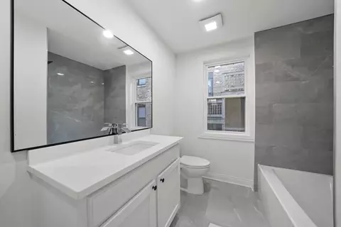 7955 S Harvard Ave, Chicago, IL 60620 photo 7