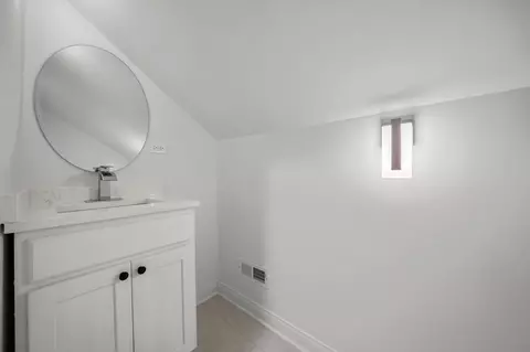 7955 S Harvard Ave, Chicago, IL 60620 photo 16
