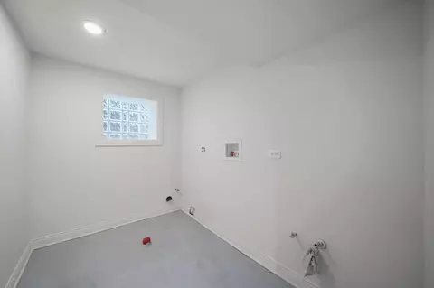 7955 S Harvard Ave, Chicago, IL 60620 photo 24