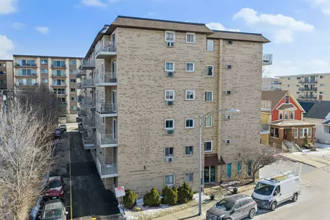 300 Circle Ave #5G, Forest Park, IL 60130