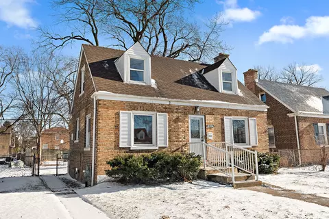 10119 S Yates Blvd, Chicago, IL 60617
