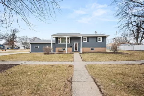 925 Haish Blvd, Dekalb, IL 60115
