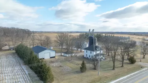 6259 N Pecatonica Rd, Pecatonica, IL 61063