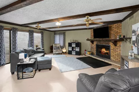 Living - 3604 32nd Ave, Moline, IL 61265 photo 3 of 3